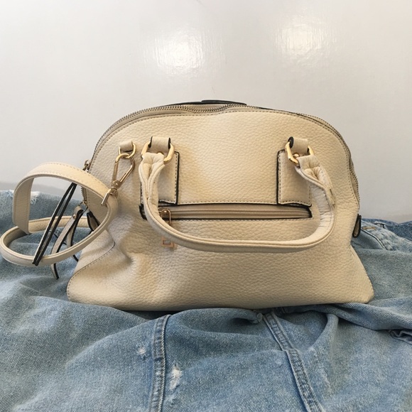 Cream over the shoulder bag - Picture 2 of 5